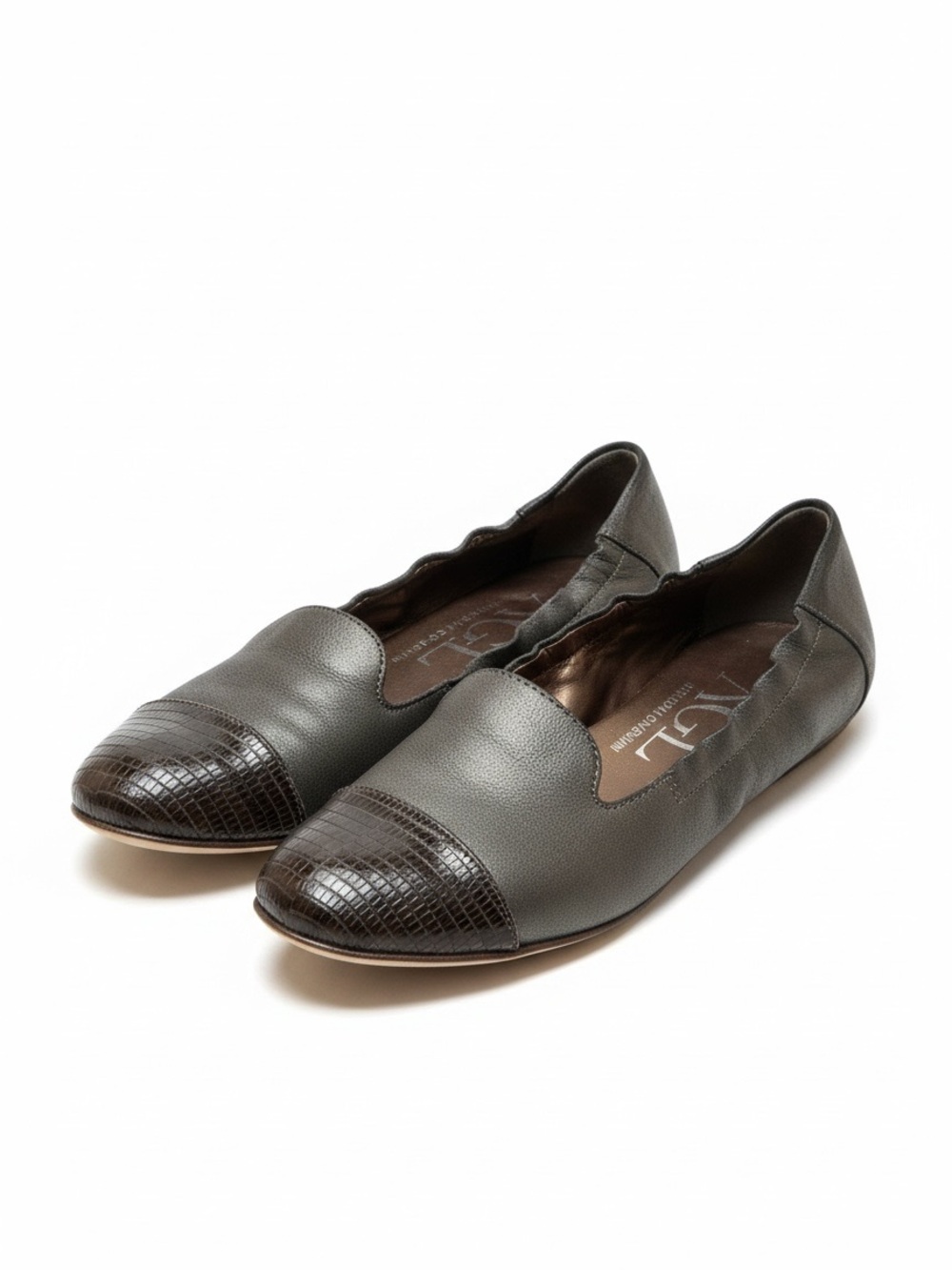 Attilio Giusti Leombruni AGL cap toe flats 37.5